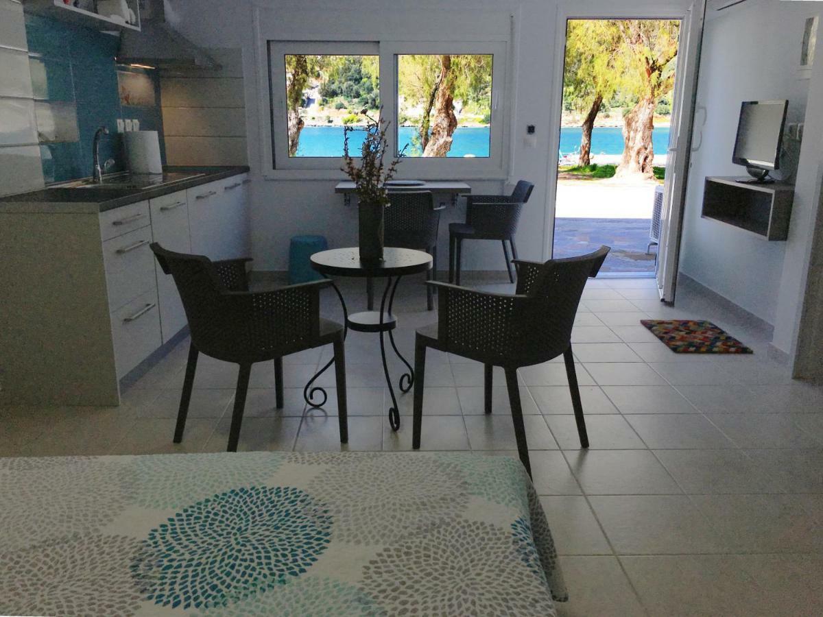 Sea Front Studio - Porto Boufalo - Evia ภายนอก รูปภาพ